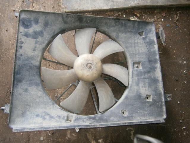 Диффузор радиатора Хонда Фит в Грозном 24057