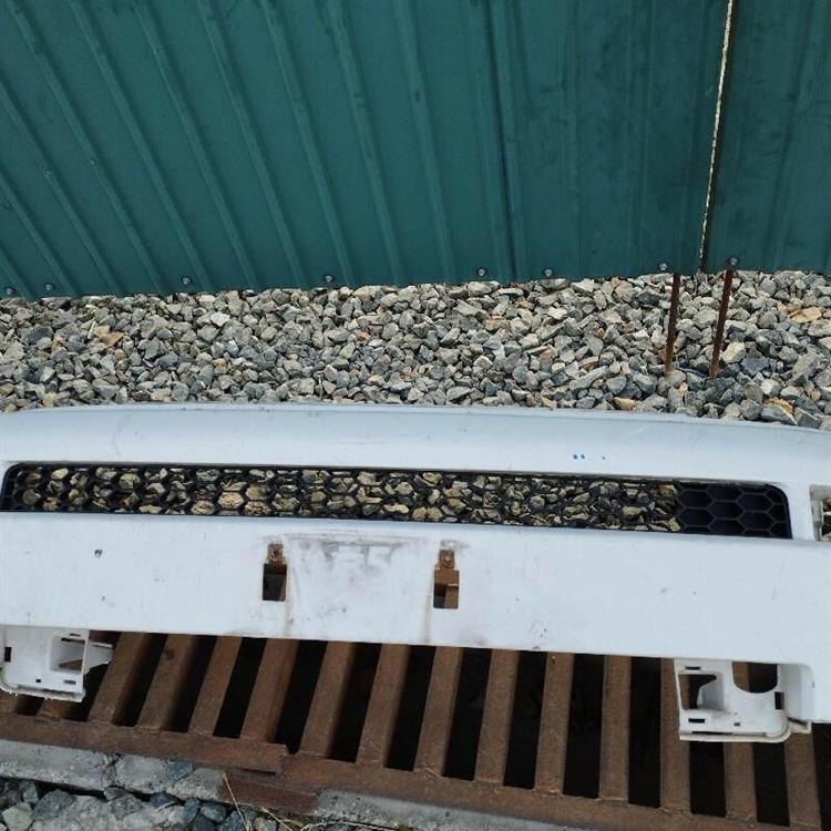 Решетка радиатора Тойота ББ в Грозном 87561